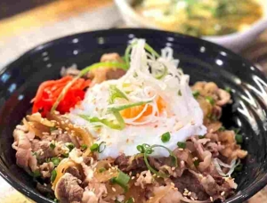 Cách làm cơm bò Gyudon Nhật Bản tại nhà ngon - bổ - rẻ